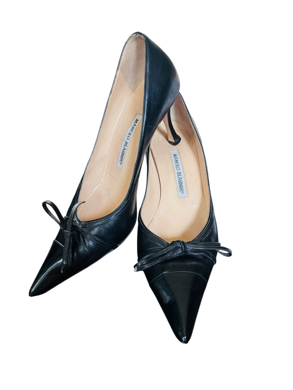 Manolo Blahnik Black Leather Bow Mid Pumps